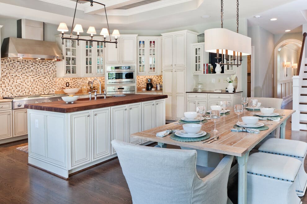 transitional kitchen