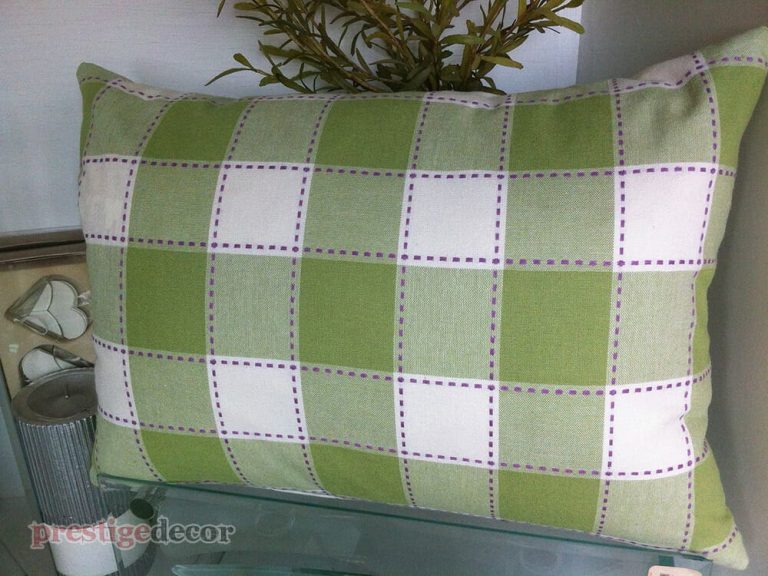 square pattern green cushion