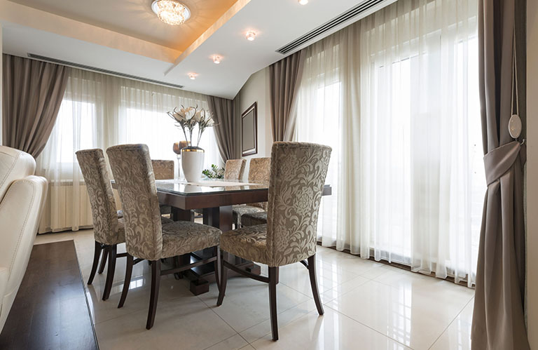 Dining Room Curtains in Mississauga